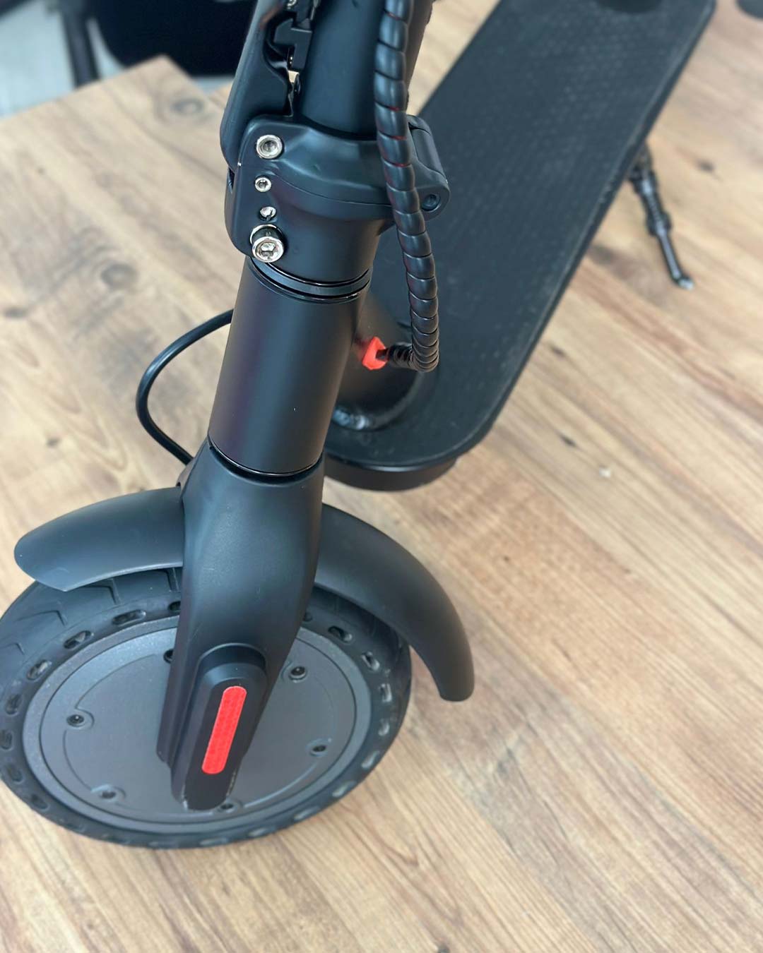 jibo-jb503-350-watt-36-volt-2-amortisorlu-120kg-tasiyabilen-cruise-cont-elektrikli-scooter-04