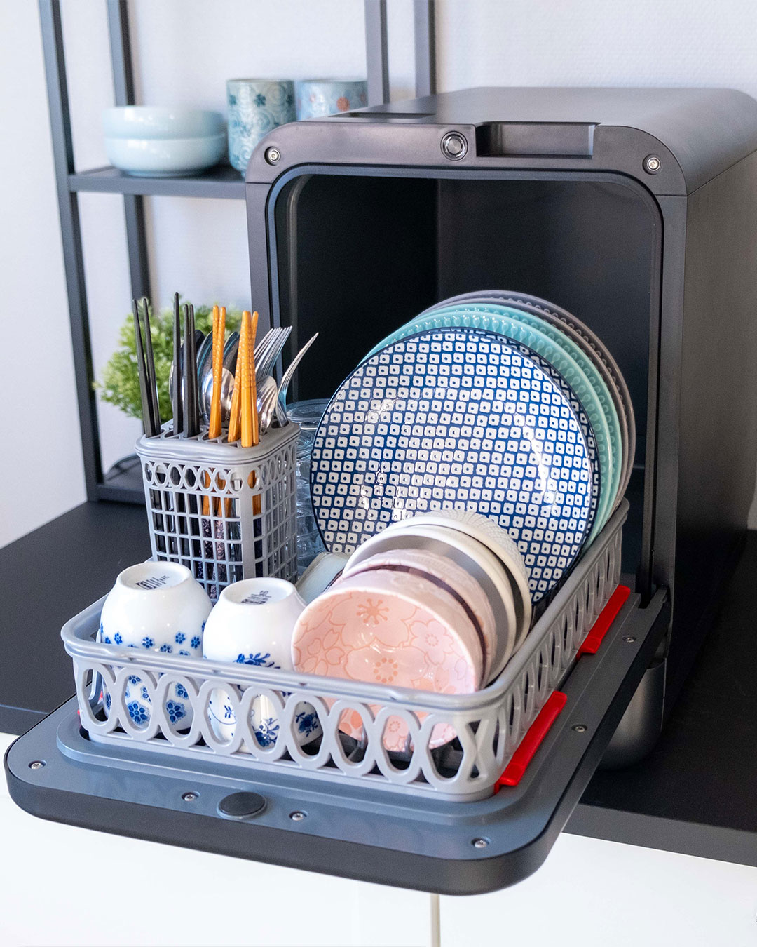 bob-tezgahustu-mini-bulasik-makinesi-mat-koyu-siyah-04