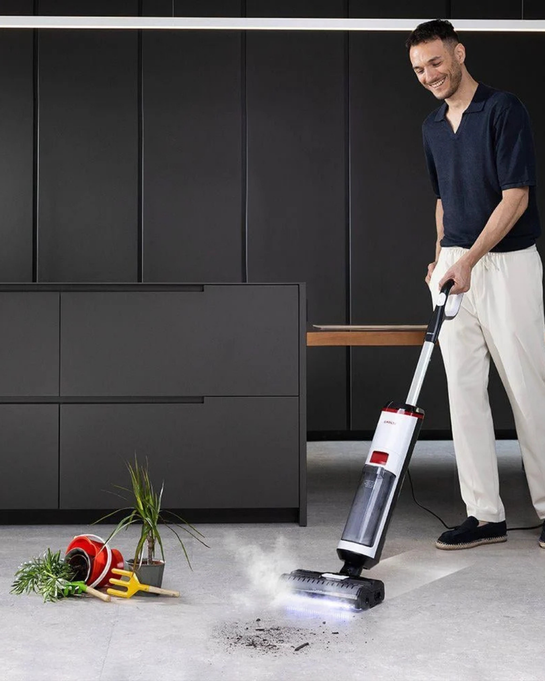 polti-rollysteam-wd10-kablolu-buharli-islak-kuru-supurge.010