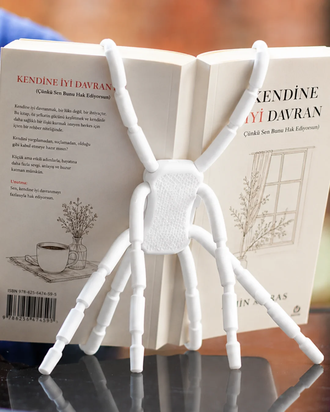 spider-podium-odullu-orumcek-telefon-standi-beyaz.006
