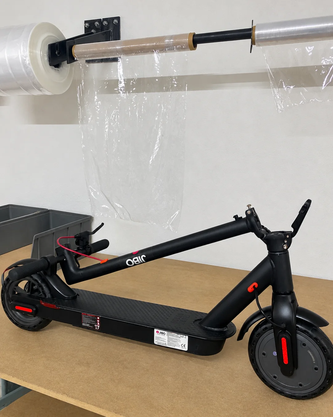 jibo-503-lcd-ekranli-350w-120kg-tasiyan-dolgu-lastikli-cruise-kontrollu-elektrikli-scooter-siyah-magaza-teshir.002